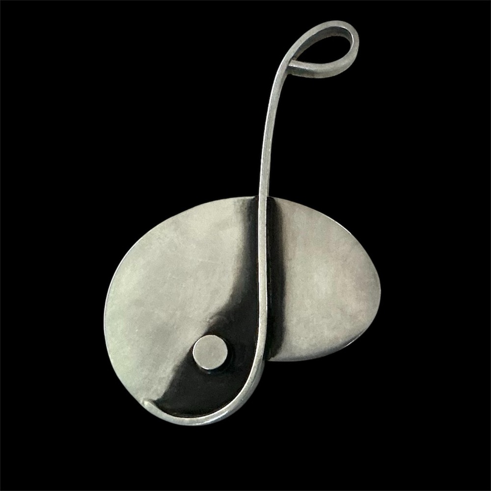 Mid Century Modernist Designer Henry Steig Sterling Silver Brooch circa 1940s